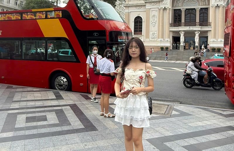 Xe buýt 2 tầng Sài Gòn: Ngắm trọn thành phố từ góc nhìn “triệu view” 